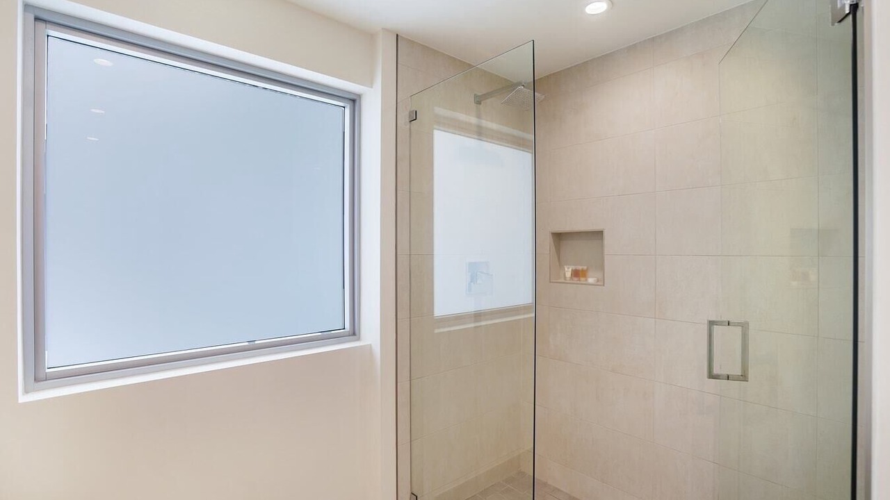 Photo of Bathroom in Hollywood