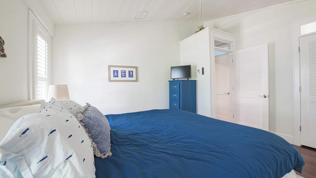 Photo of Bedroom in Bokeelia