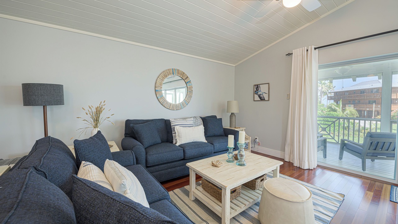 Photo of Livingroom in Bokeelia