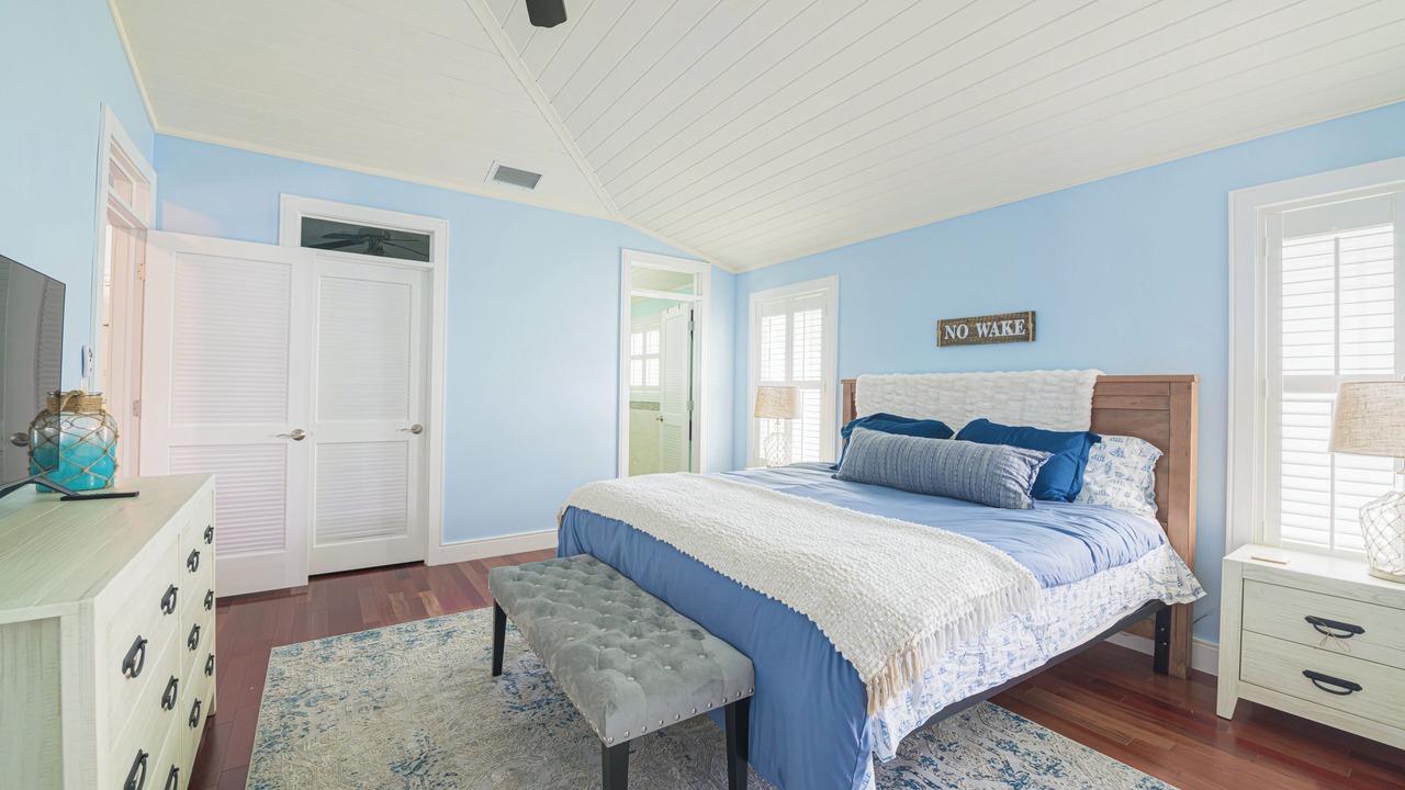 Photo of Bedroom in Bokeelia
