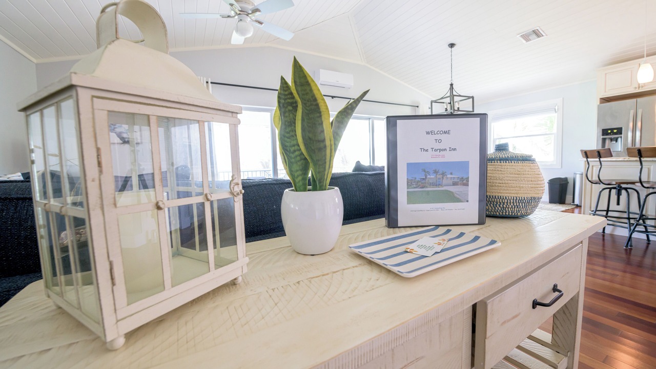 Photo of Livingroom in Bokeelia