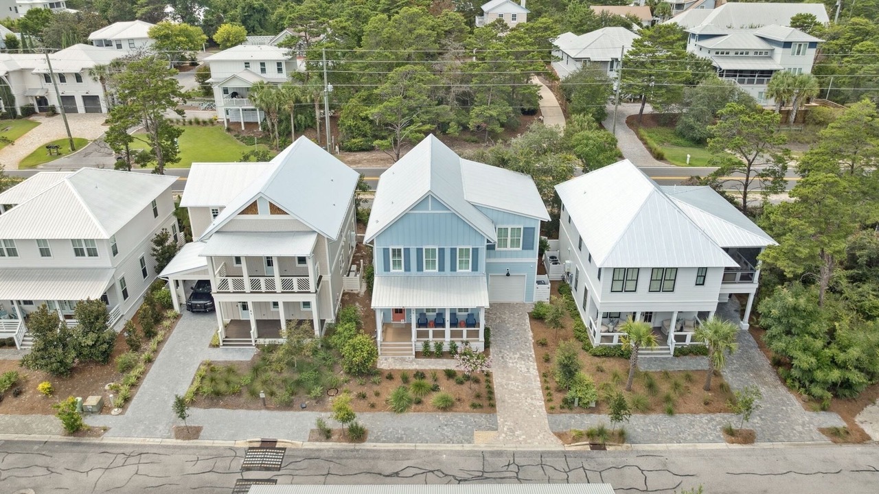 Photo of Outdoor in Lakeside at Blue Mountain Beach