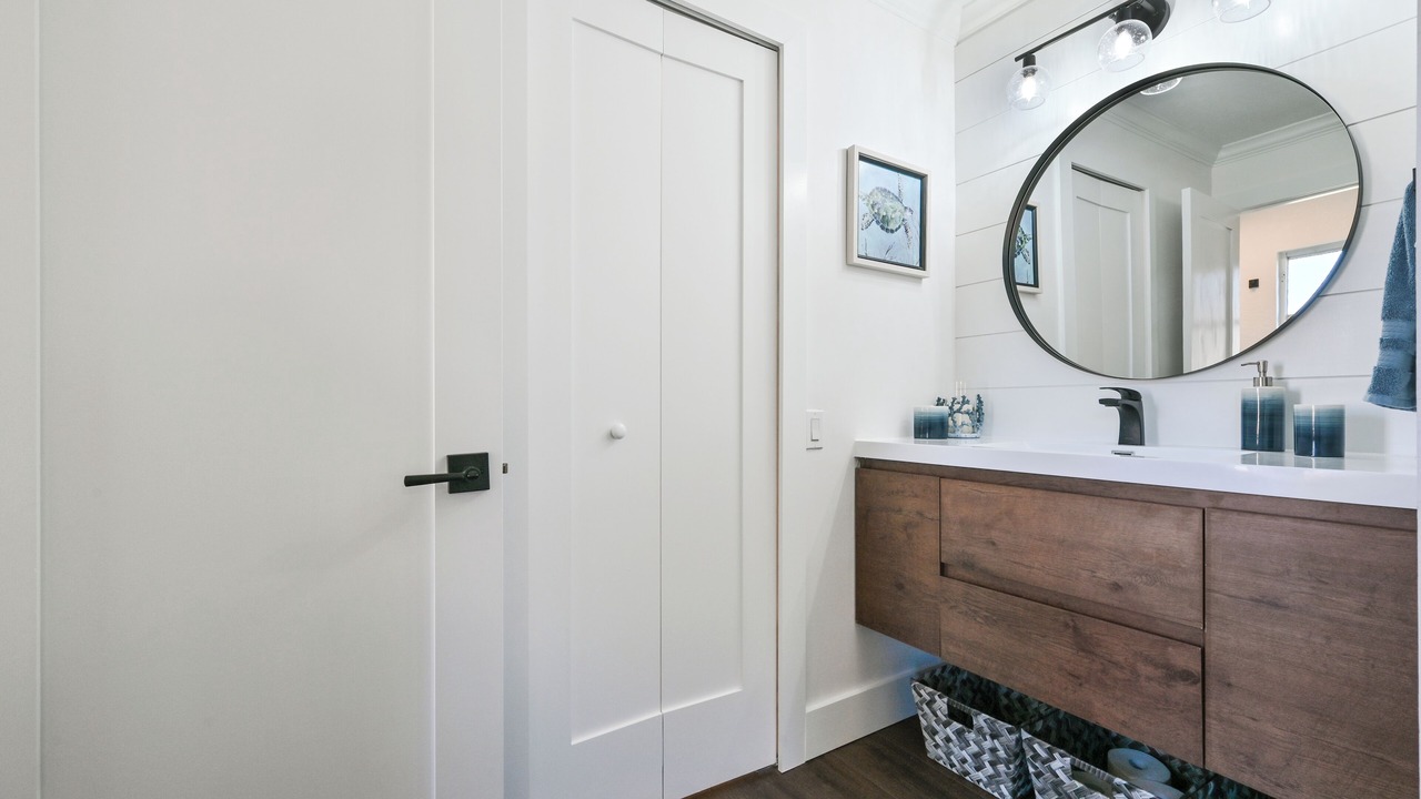 Photo of Bathroom in Naples