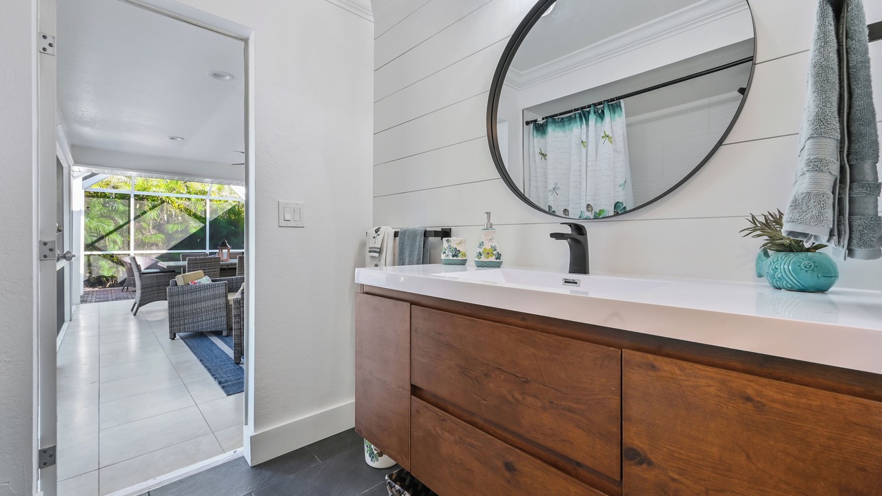 Photo of Bathroom in Naples