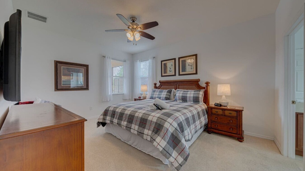 Photo of Bedroom in Veranda Palms