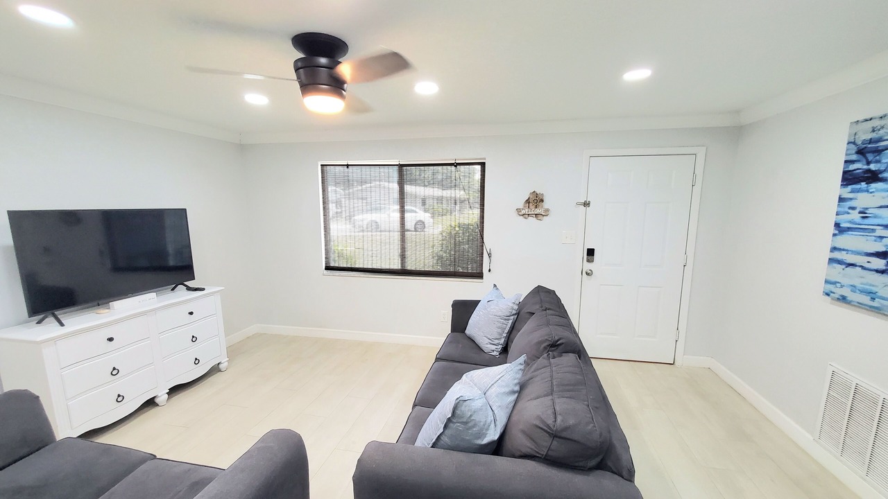 Photo of Livingroom in Clearwater