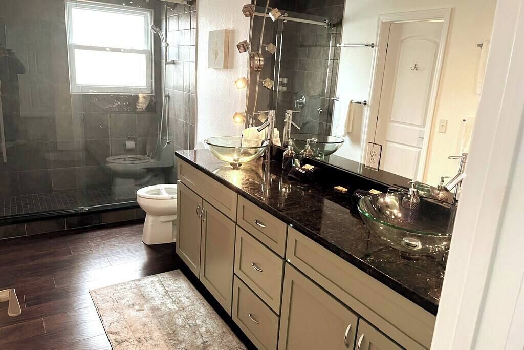 Photo of Bathroom in Bay Esplanade
