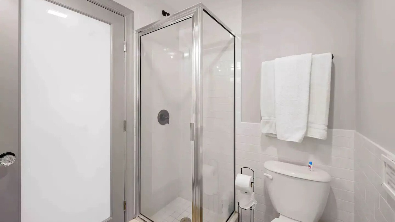 Photo of Bathroom in Hollywood
