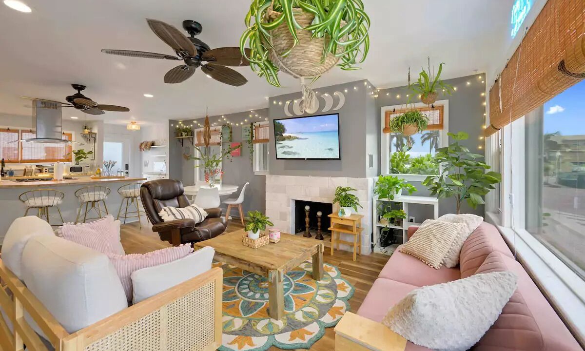 Photo of Livingroom in Hollywood