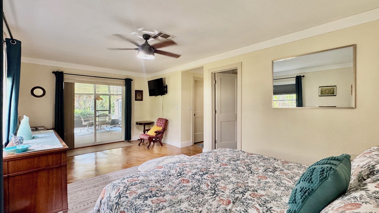 Photo of Bedroom in Weeki Wachee Gardens