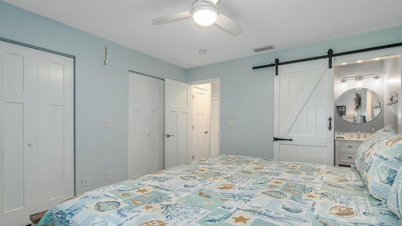 Photo of Bathroom in New Smyrna Beach