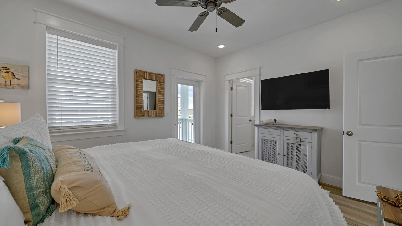 Photo of Bedroom in Dune Allen Beach