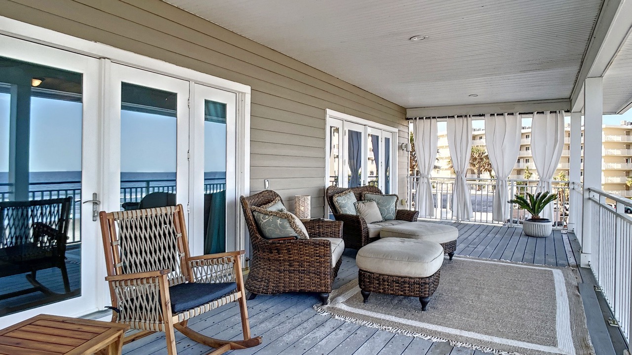 Photo of Patio Balcony in New Smyrna Beach