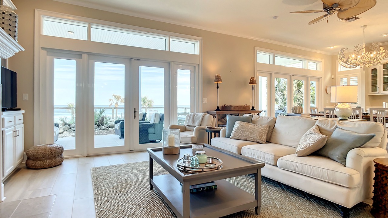 Photo of Livingroom in New Smyrna Beach