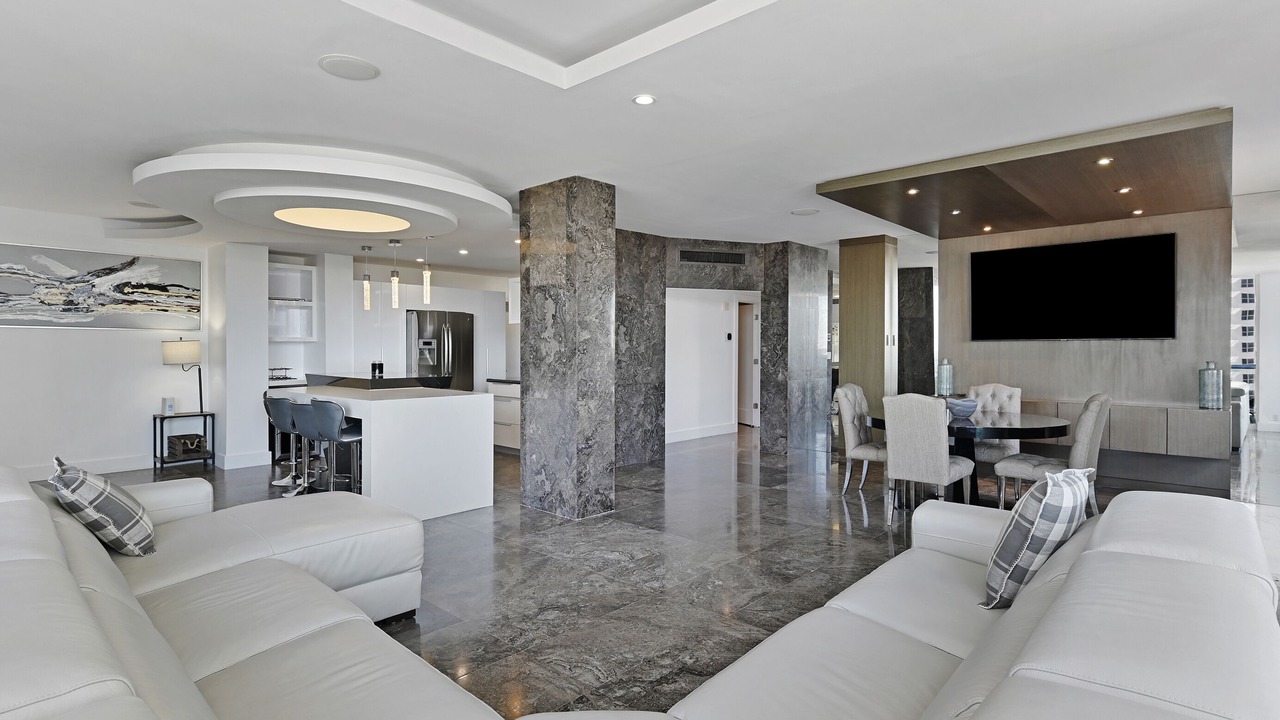 Photo of Livingroom in Hollywood South Central Beach