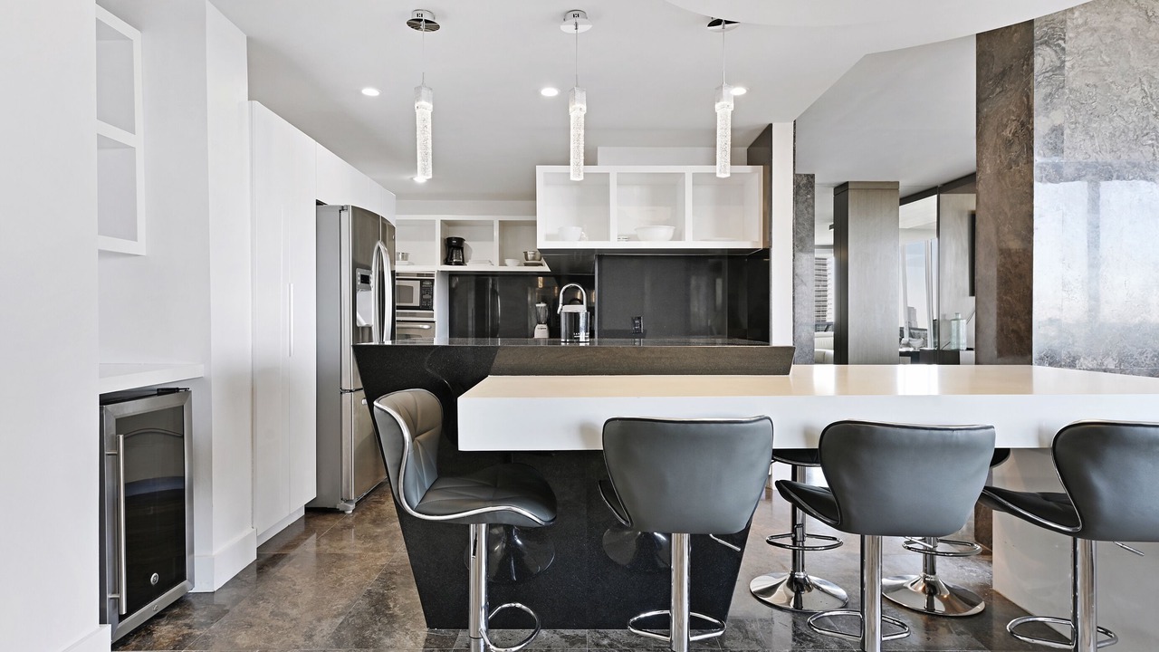 Photo of Kitchen in Hollywood South Central Beach