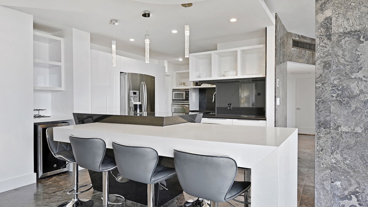 Photo of Kitchen in Hollywood South Central Beach