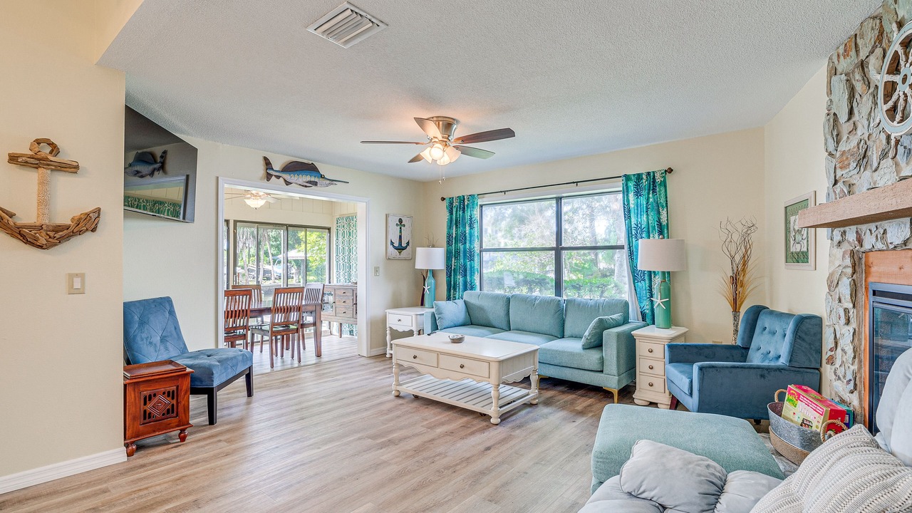 Photo of Livingroom in Dixie Shores