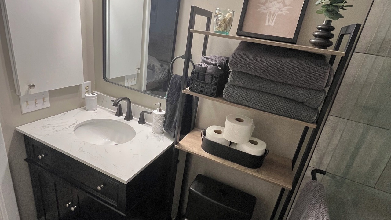 Photo of Bathroom in Biggar