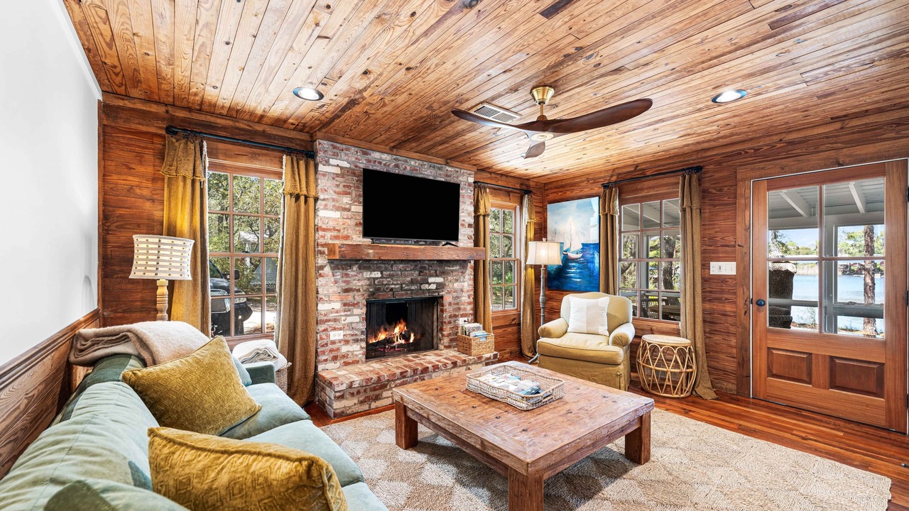 Photo of Livingroom in Grayton Beach