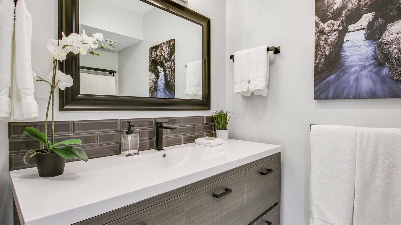 Photo of Bathroom in Hunt Club