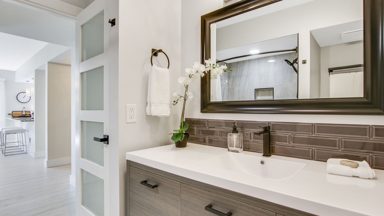 Photo of Bathroom in Hunt Club