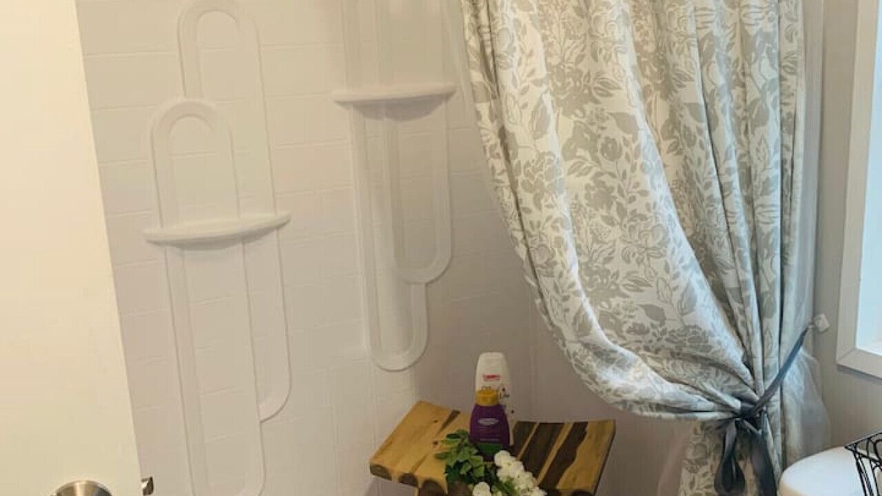 Photo of Bathroom in Dunnellon
