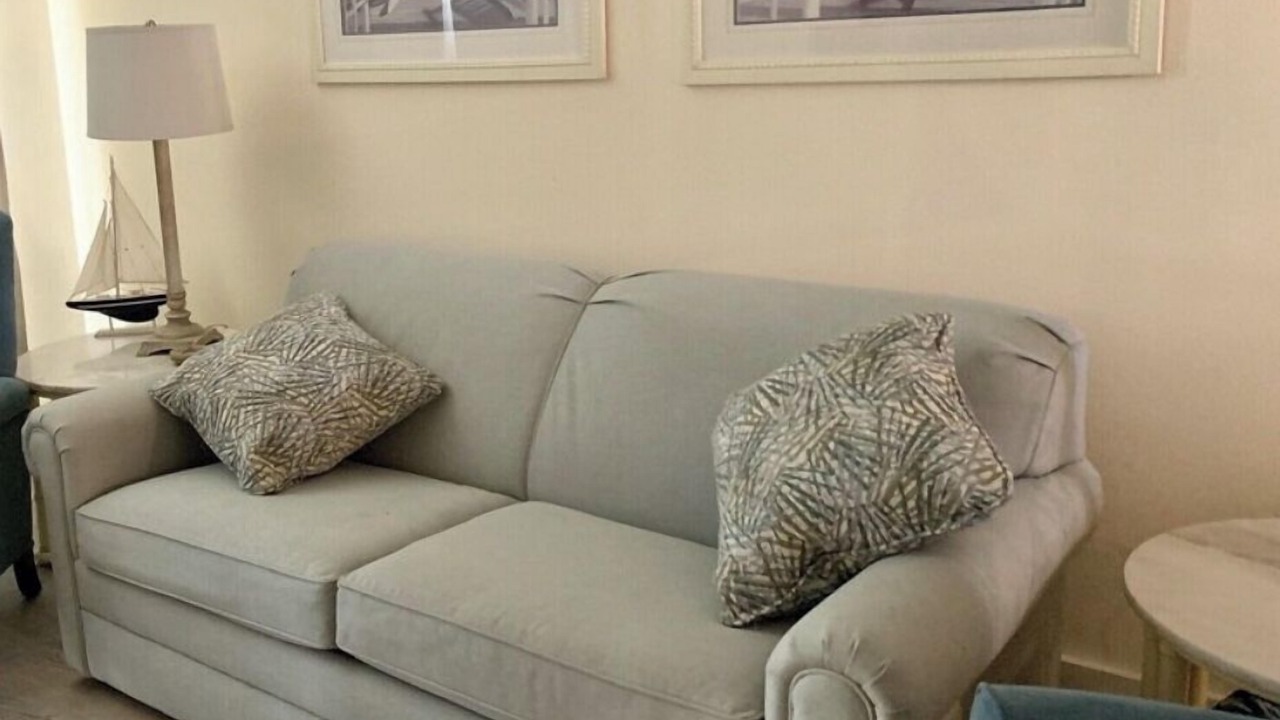Photo of Livingroom in Point East
