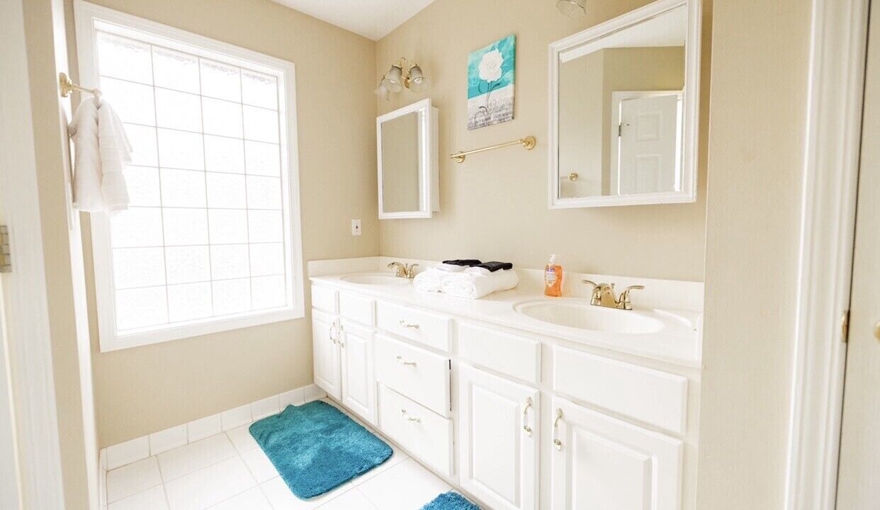 Photo of Bathroom in Gunter Afs
