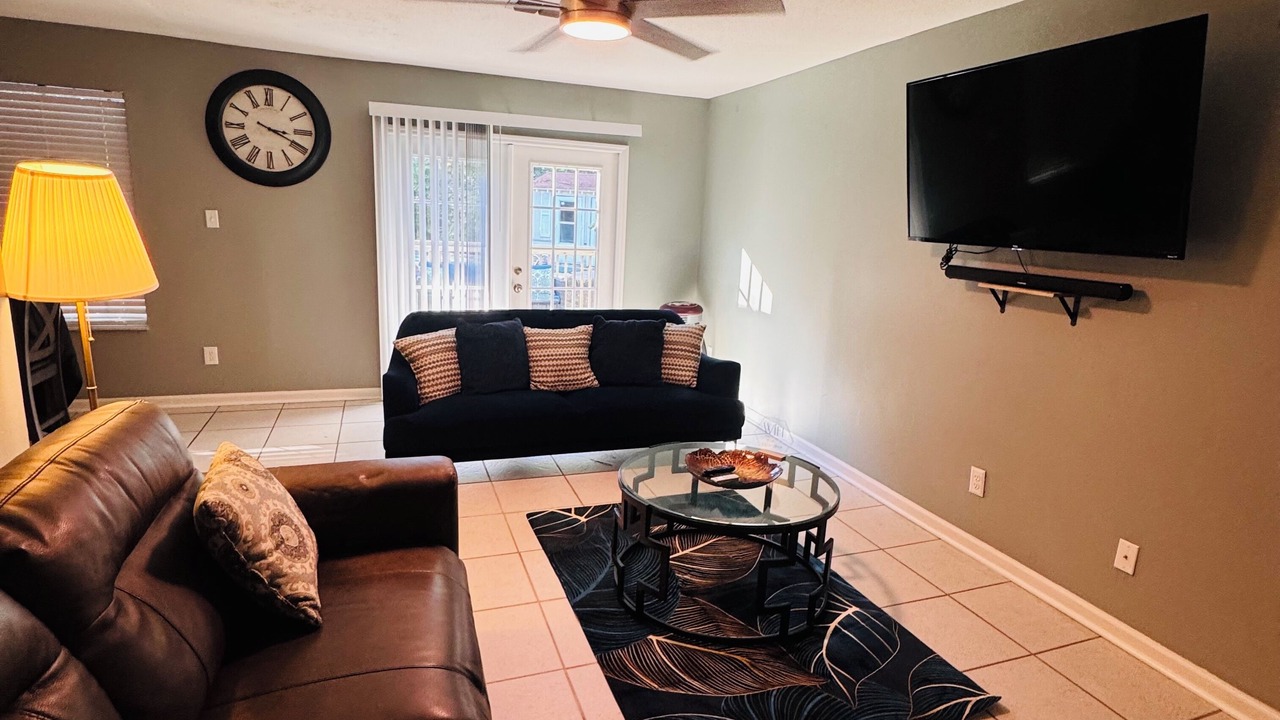 Photo of Livingroom in Tallahassee