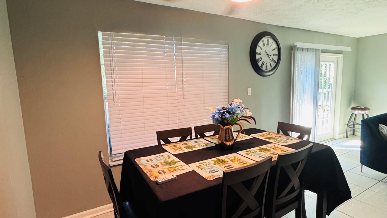 Photo of Livingroom in Tallahassee