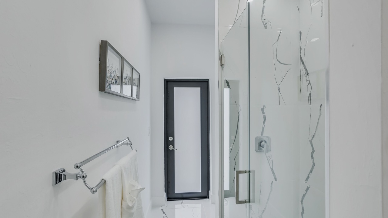 Photo of Bathroom in Mariner