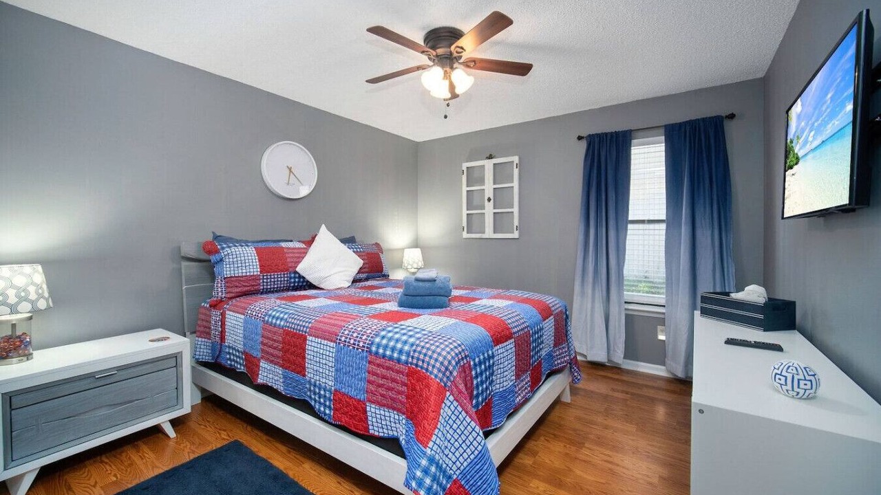 Photo of Bedroom in Westside