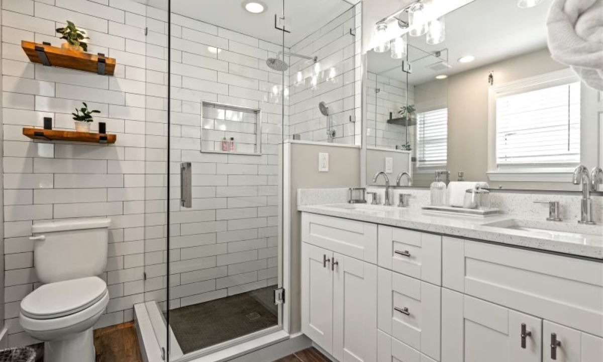 Photo of Bathroom in Marathon