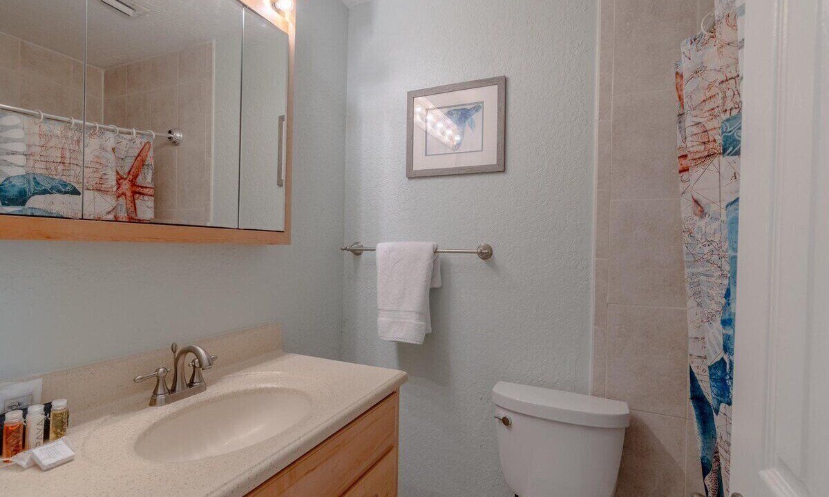 Photo of Bathroom in Marathon