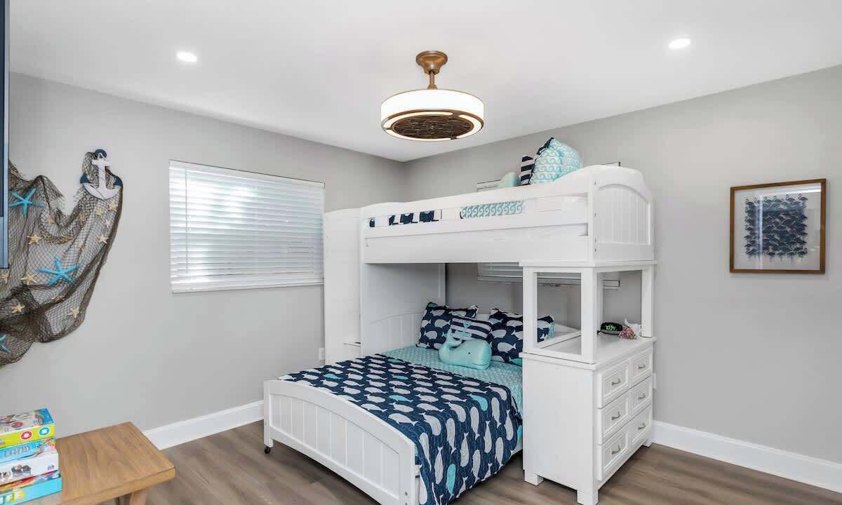 Photo of Bedroom in South Pinellas Community Council
