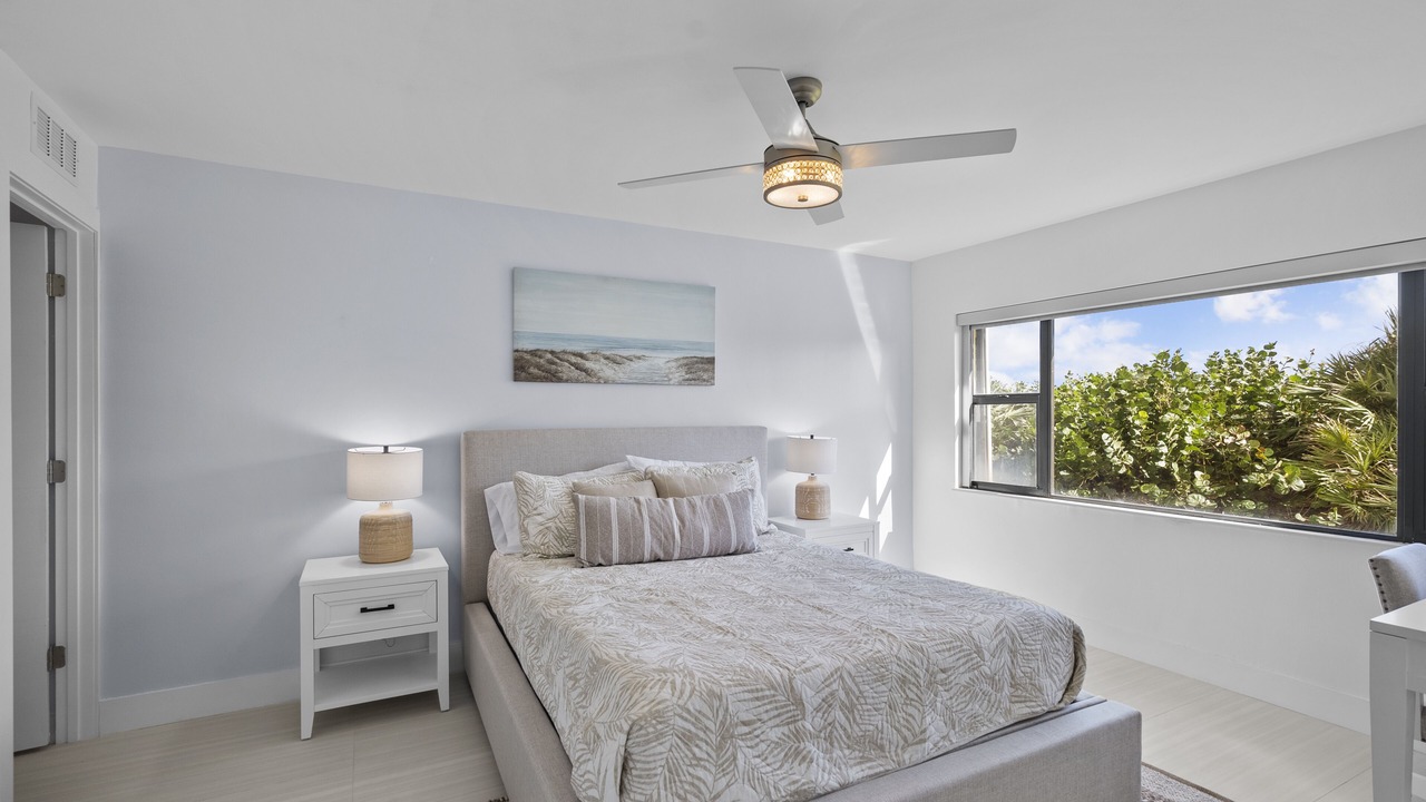 Photo of Bedroom in Hutchinson Island South