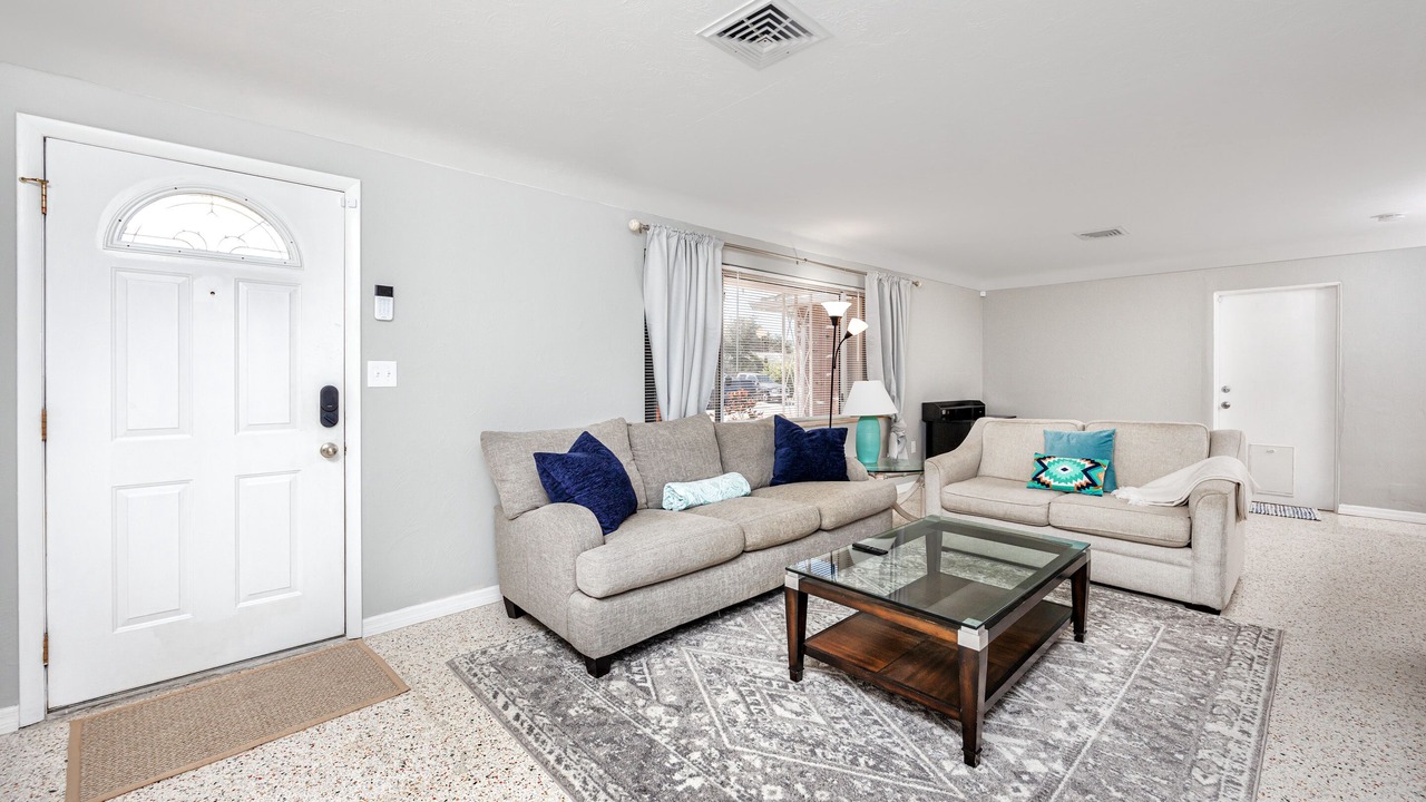 Photo of Livingroom in Disston Heights