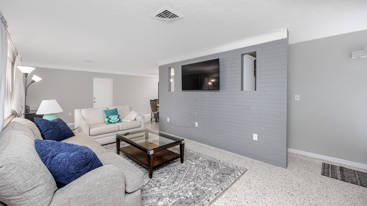 Photo of Livingroom in Disston Heights