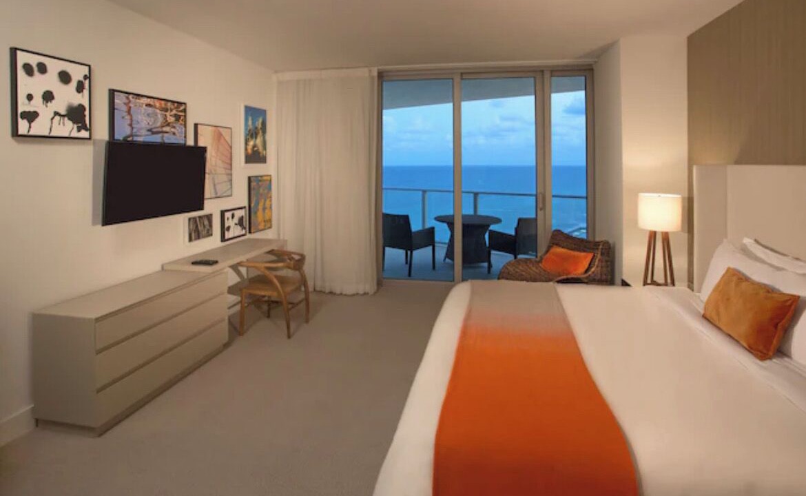 Photo of Bedroom in Hollywood South Central Beach