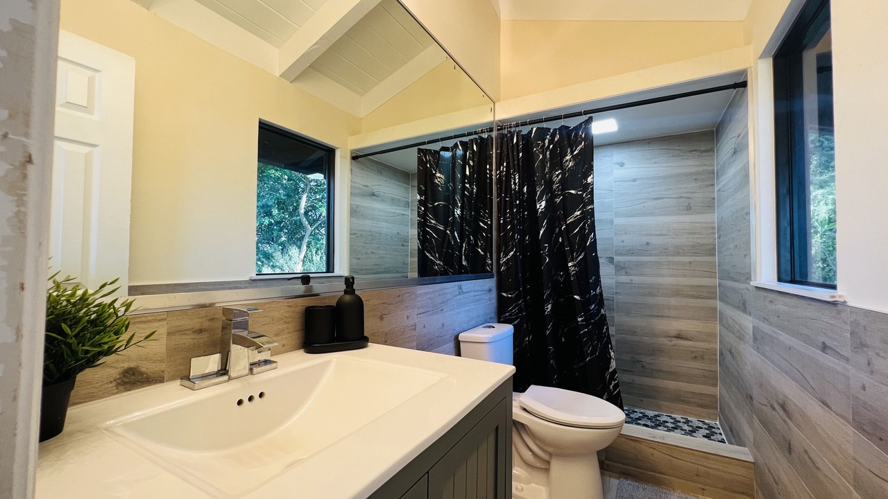Photo of Bathroom in Coconut Creek