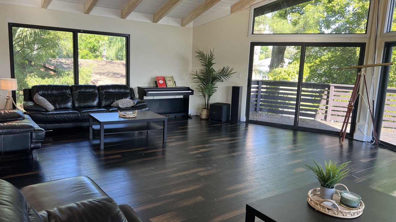 Photo of Livingroom in Coconut Creek