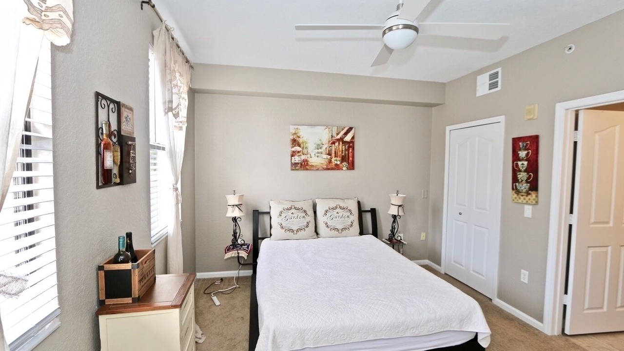 Photo of Bedroom in Naples