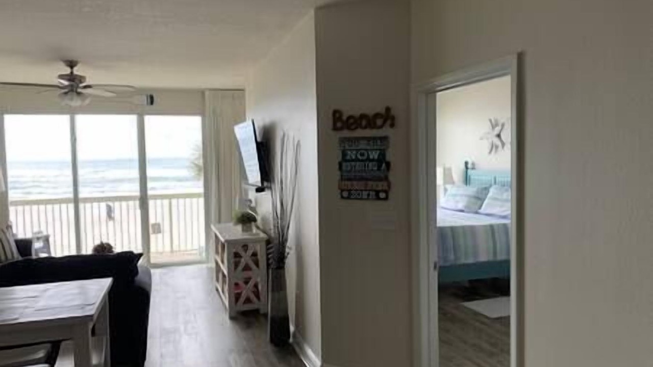 Photo of Bedroom in Miramar Beach