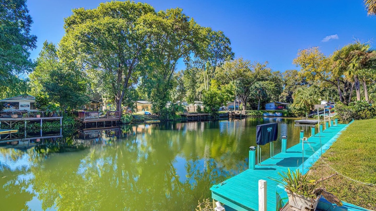 Photo of Outdoor in Weeki Wachee Gardens