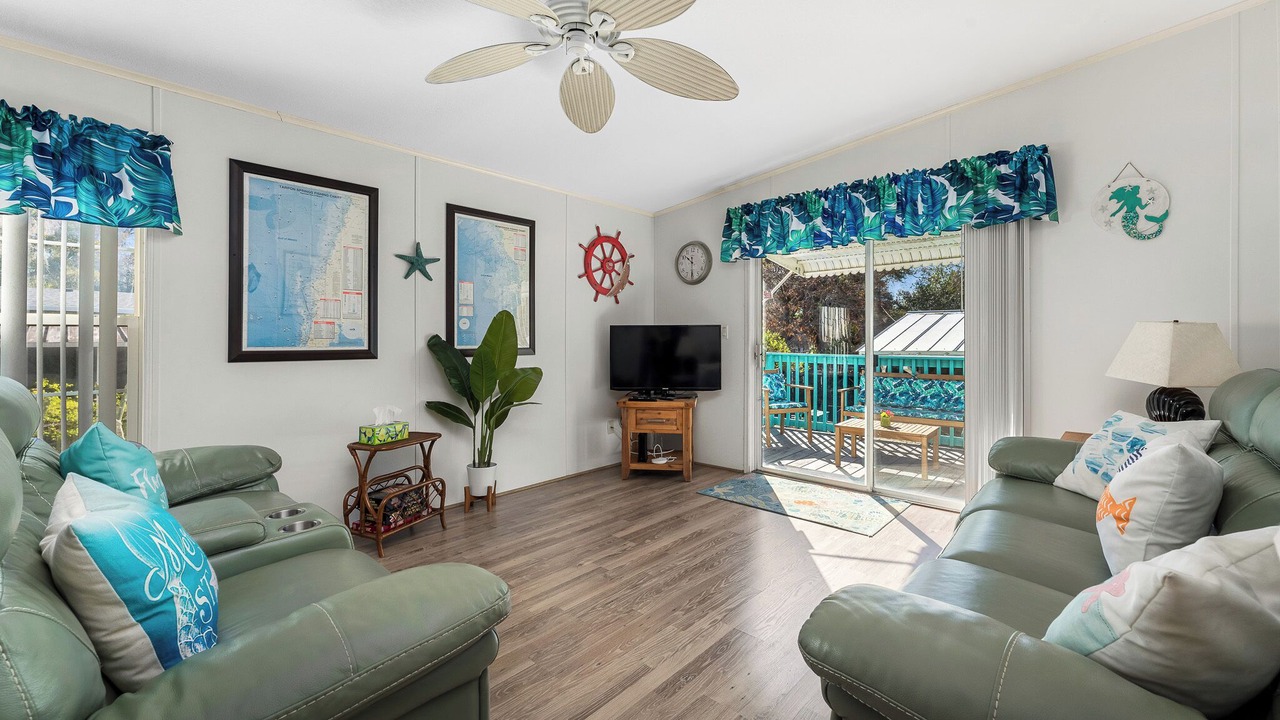 Photo of Bedroom in Weeki Wachee Gardens