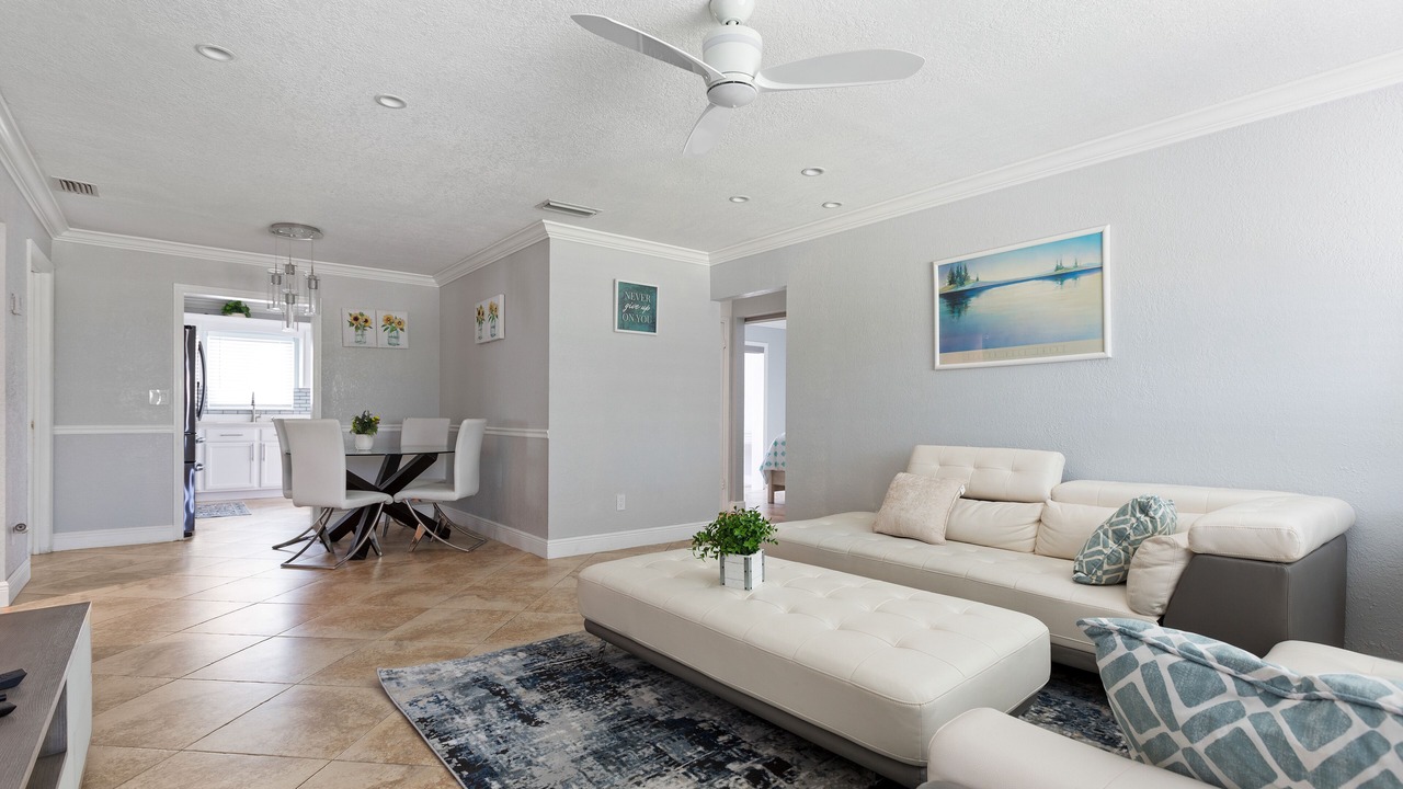 Photo of Livingroom in Florida North Atlantic Coast