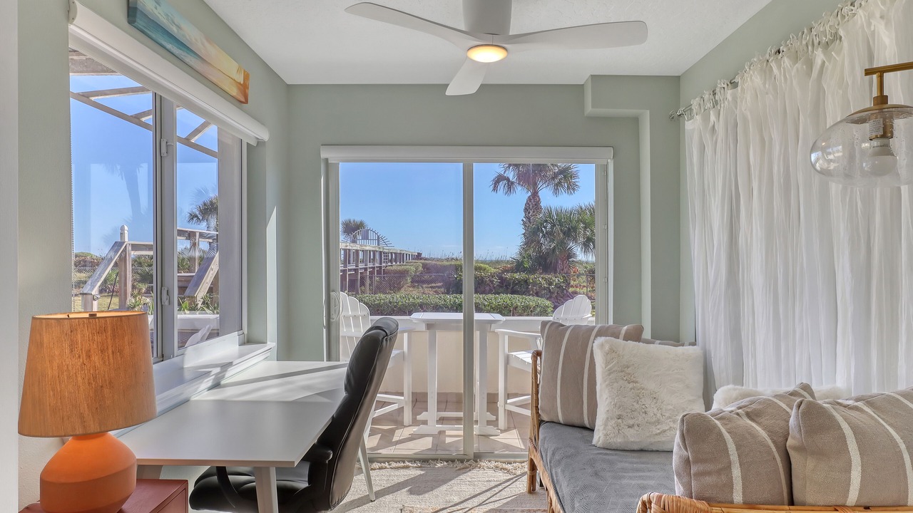 Photo of Livingroom in Port Canaveral