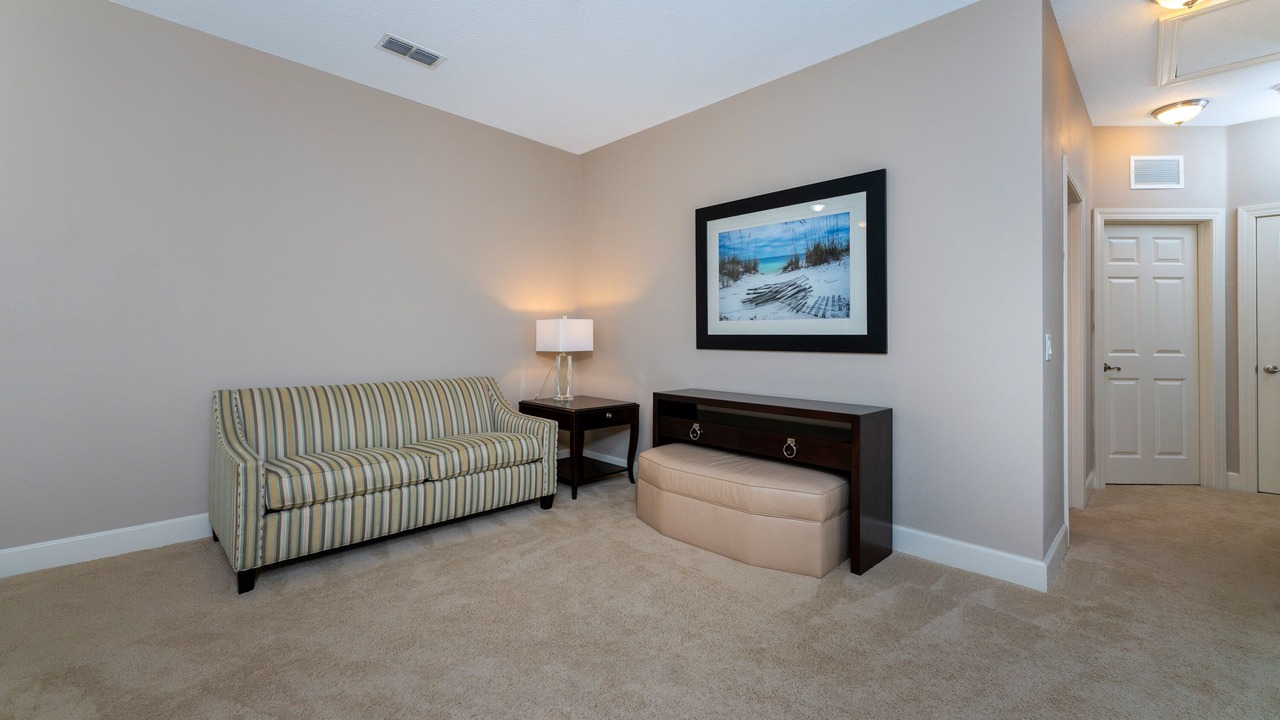 Photo of Livingroom in Englewood