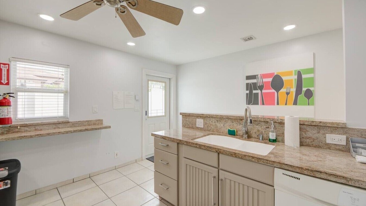Photo of Kitchen in Coral Ridge